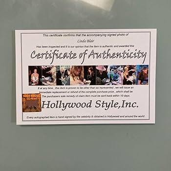 Amazon.co.jp: リンダブレア直筆サイン入り超大型写真